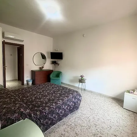 Lincoln B&B-3